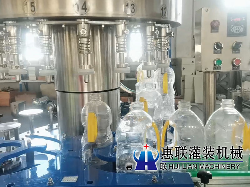 18頭桶裝醬油醋灌裝機